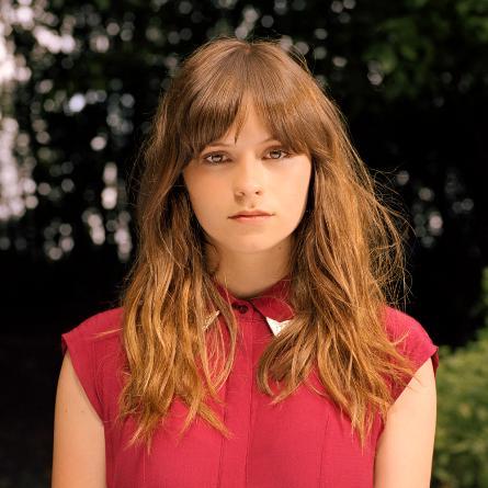 gabrielle-aplin